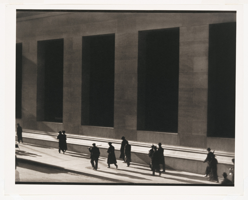 people walking down wall street, 1915